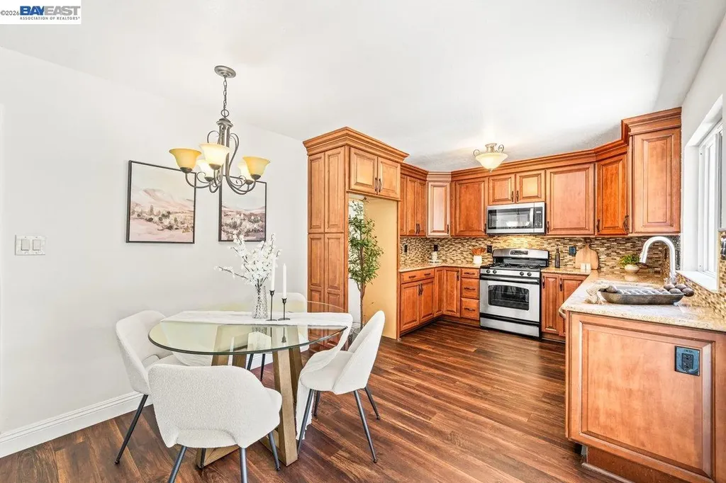 2375 Goldcrest Circle Pleasanton CA 94566