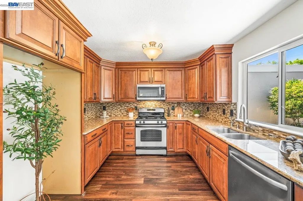 2375 Goldcrest Circle Pleasanton CA 94566