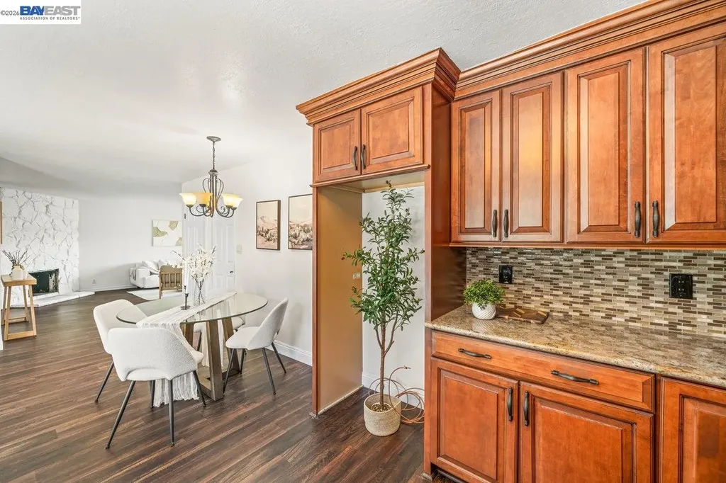 2375 Goldcrest Circle Pleasanton CA 94566