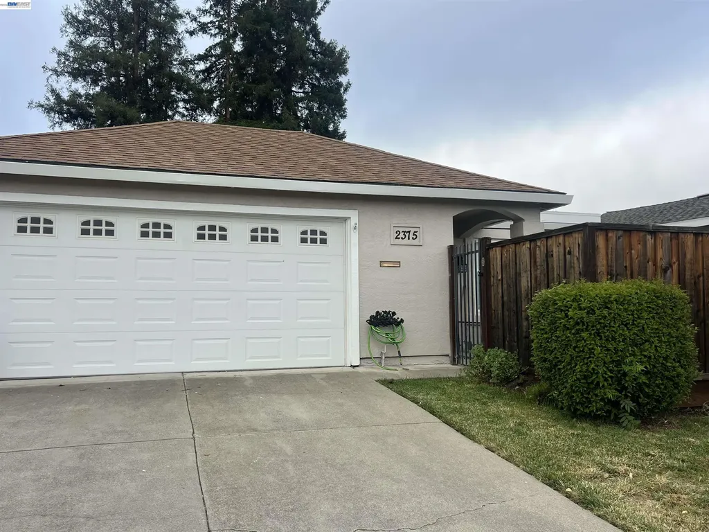 2375 Goldcrest Circle Pleasanton CA 94566