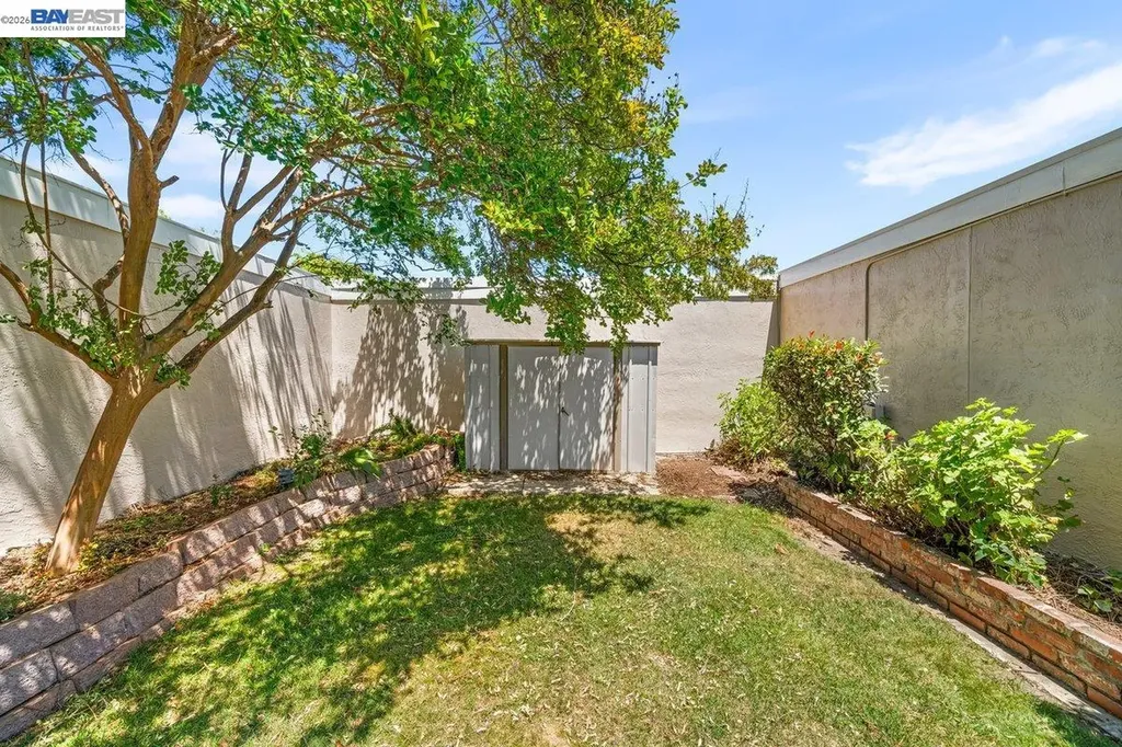 2375 Goldcrest Circle Pleasanton CA 94566