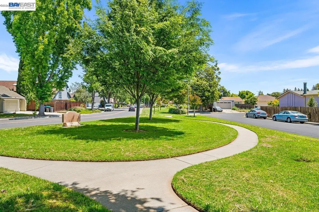 2375 Goldcrest Circle Pleasanton CA 94566