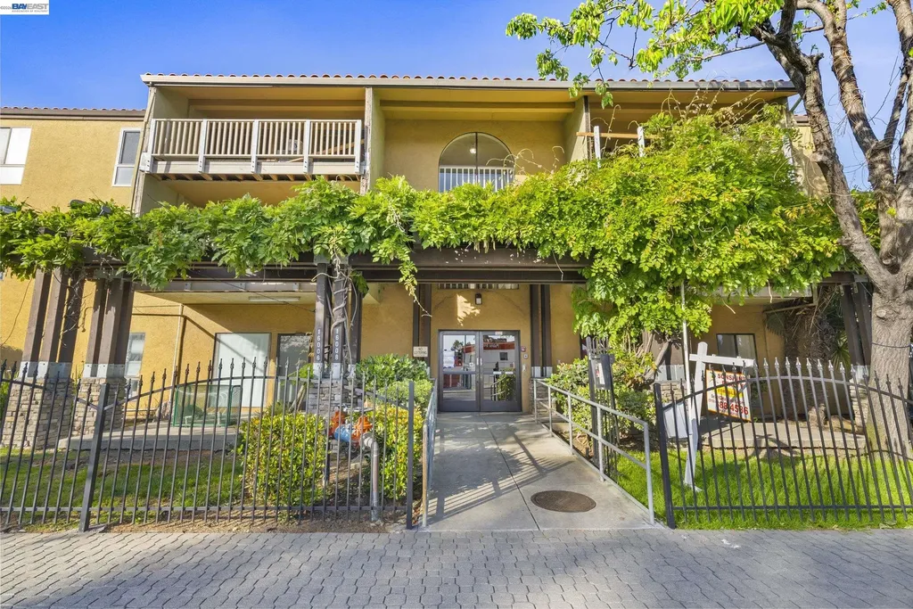16006 14th Street Ashland CA 94578