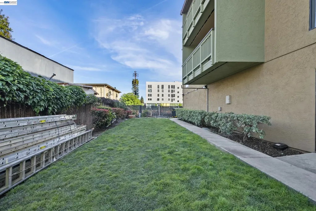 16006 14th Street Ashland CA 94578