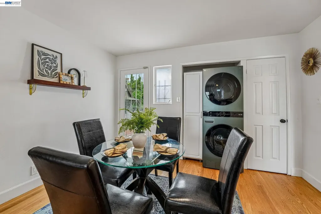 24815 Townsend Avenue Hayward CA 94544