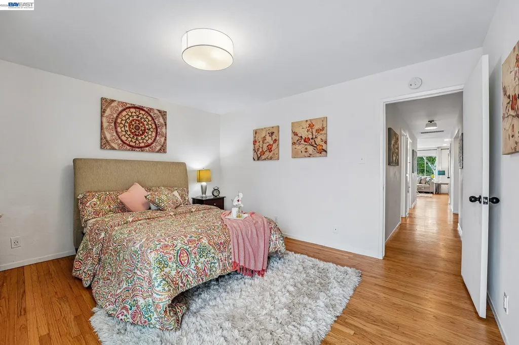 24815 Townsend Avenue Hayward CA 94544