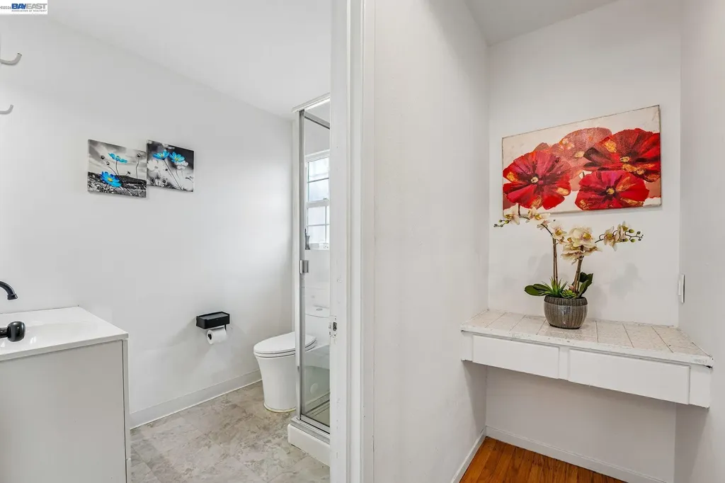 24815 Townsend Avenue Hayward CA 94544