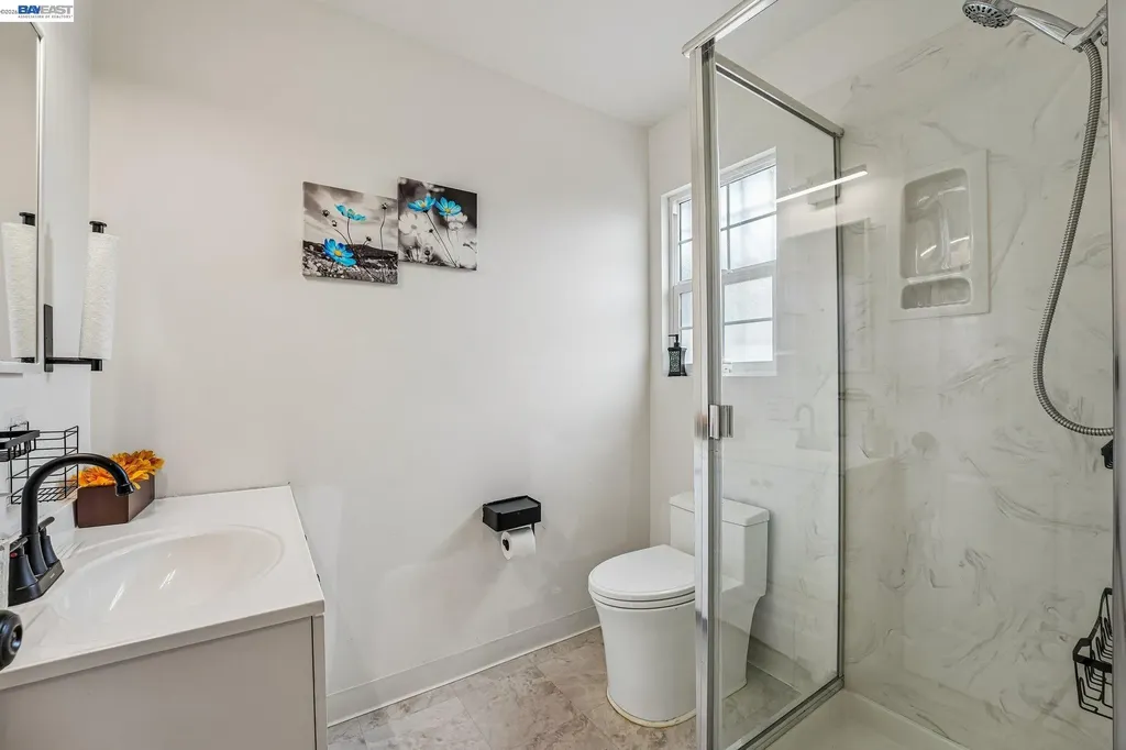24815 Townsend Avenue Hayward CA 94544