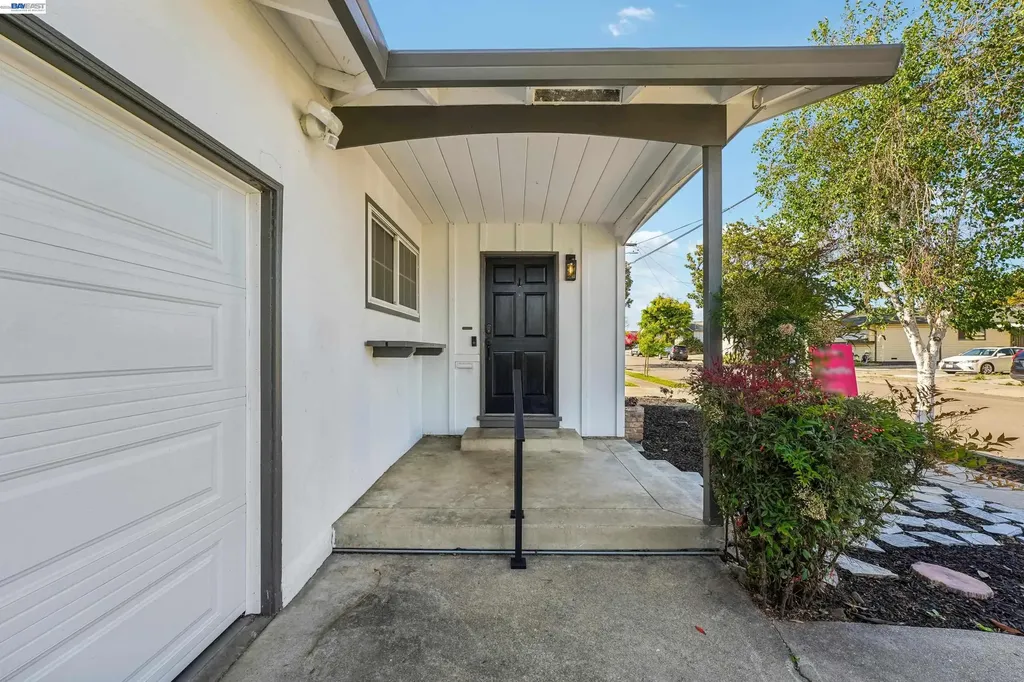 24815 Townsend Avenue Hayward CA 94544