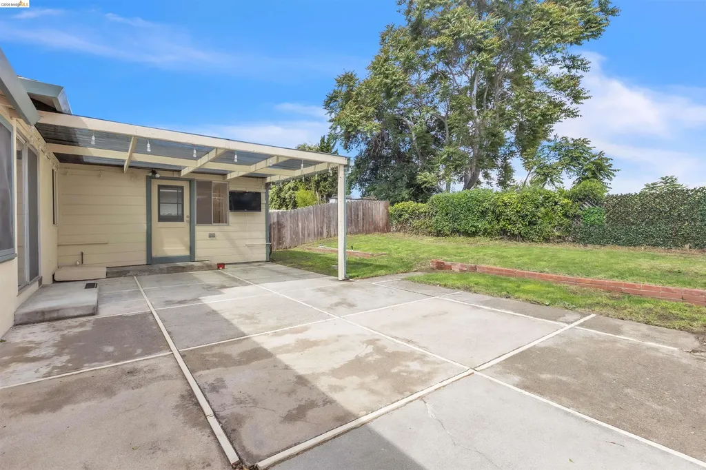 621 Paseo Del Rio San Lorenzo CA 94580