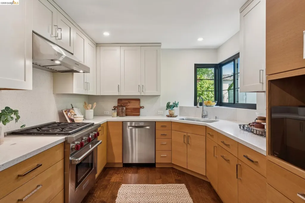 5739 Presley Way Oakland CA 94618