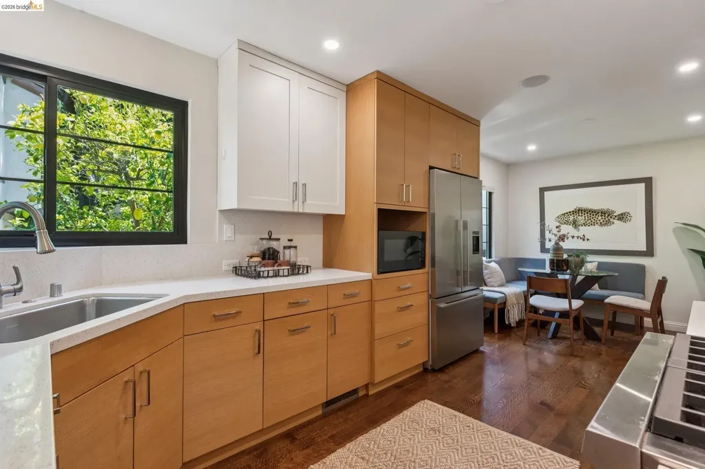 5739 Presley Way Oakland CA 94618