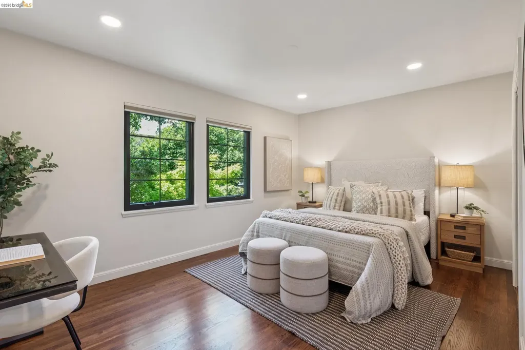 5739 Presley Way Oakland CA 94618