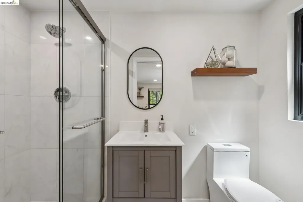 5739 Presley Way Oakland CA 94618
