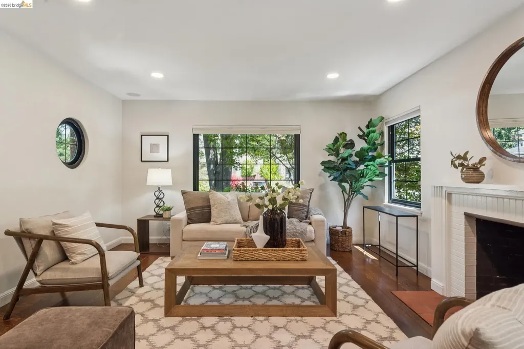 5739 Presley Way Oakland CA 94618