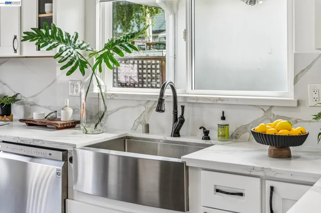 1539 Blake Street Berkeley CA 94703