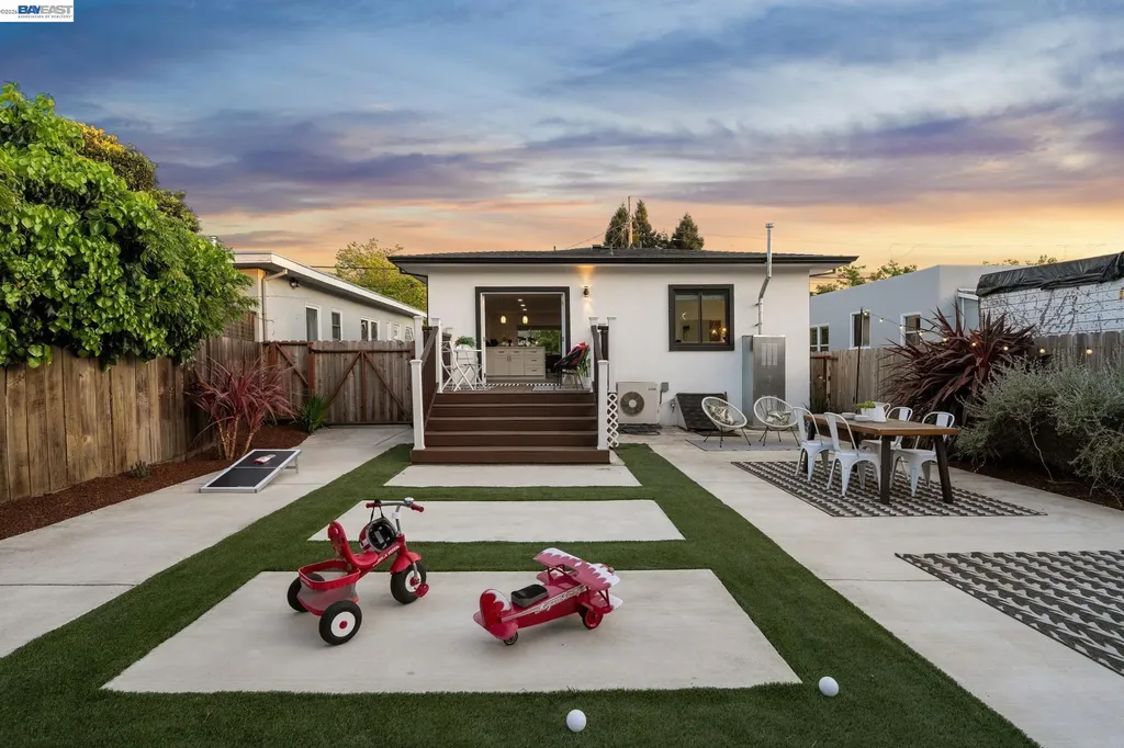 1539 Blake Street Berkeley CA 94703