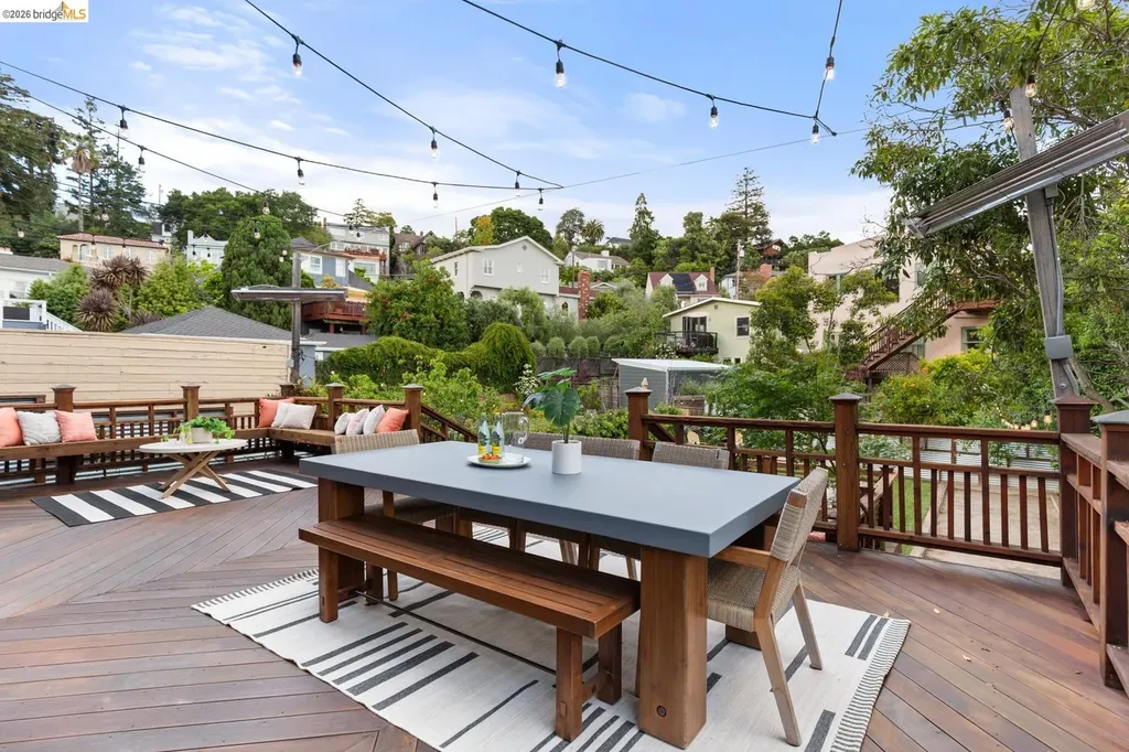 5960 Chabolyn Terrace Oakland CA 94618