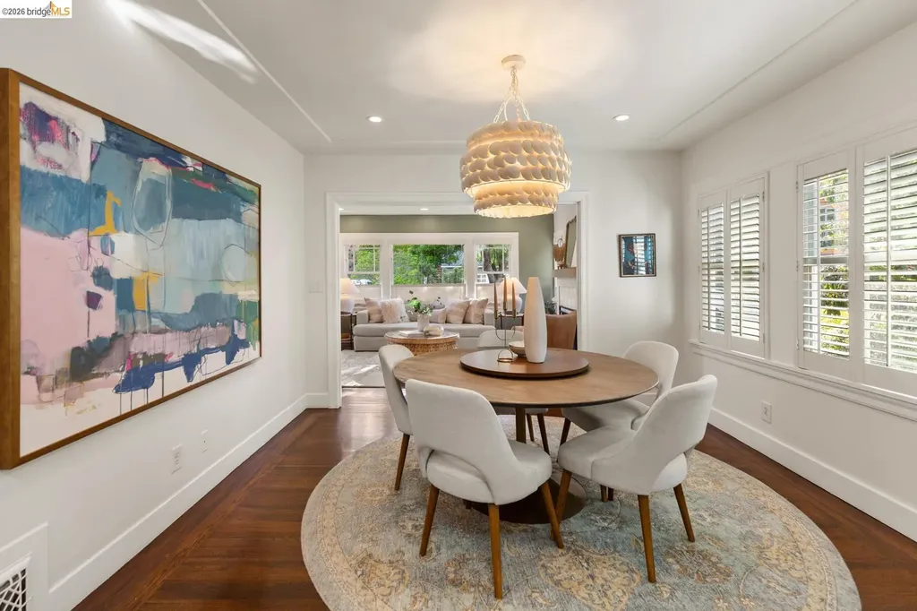 5960 Chabolyn Terrace Oakland CA 94618