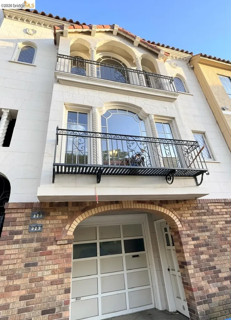 323 Lincoln Way San Francisco CA 94122