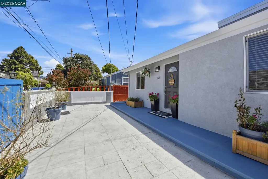 916 Bataan Avenue Berkeley CA 94710