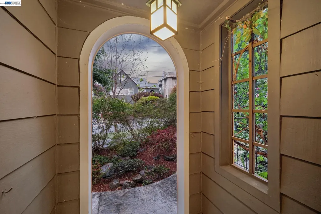 1800 San Lorenzo Avenue Berkeley CA 94707
