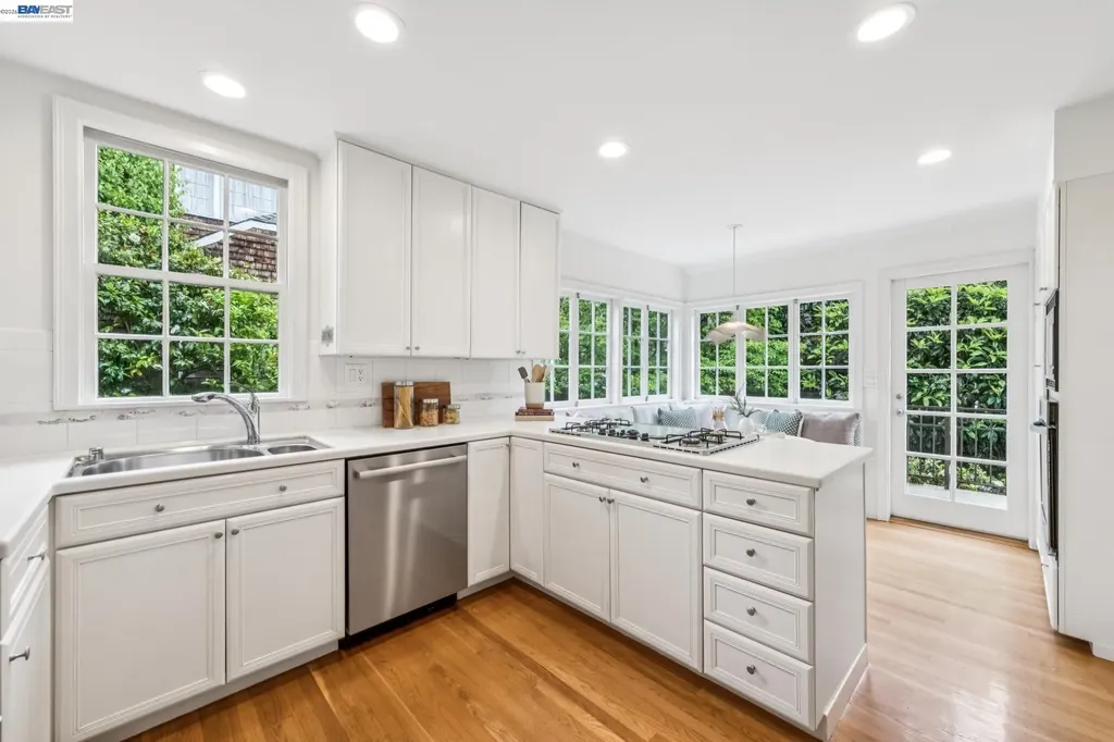 1800 San Lorenzo Avenue Berkeley CA 94707