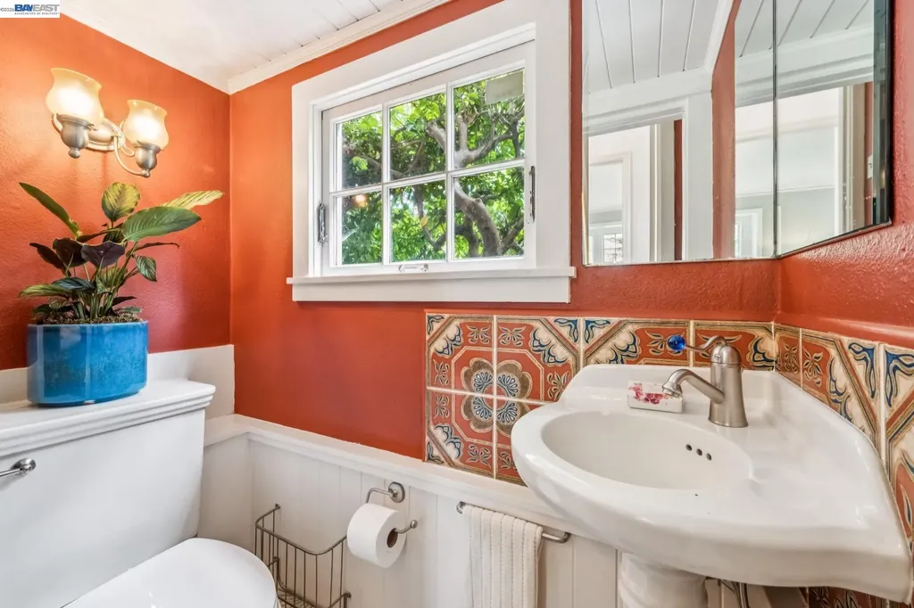 1800 San Lorenzo Avenue Berkeley CA 94707
