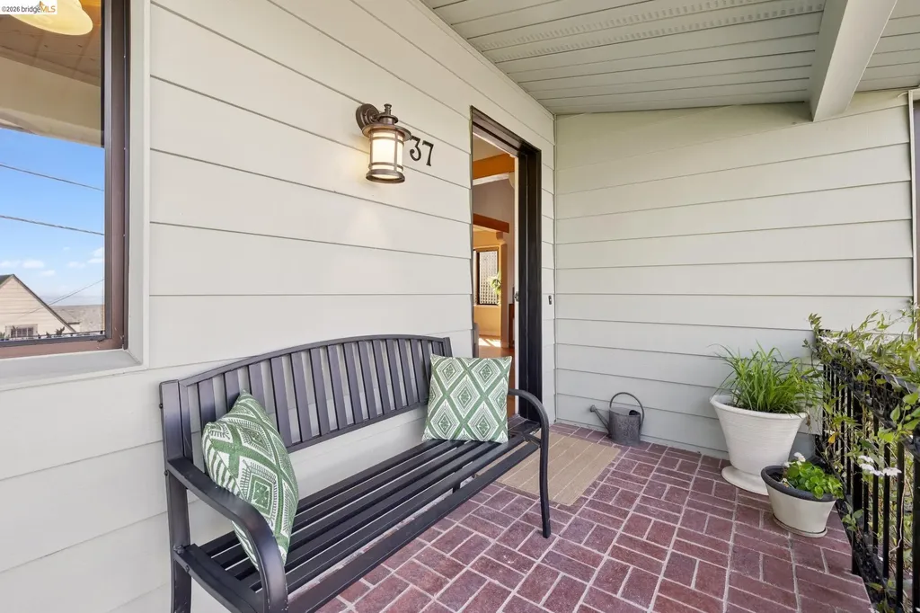 37 Kenyon Avenue Kensington CA 94708