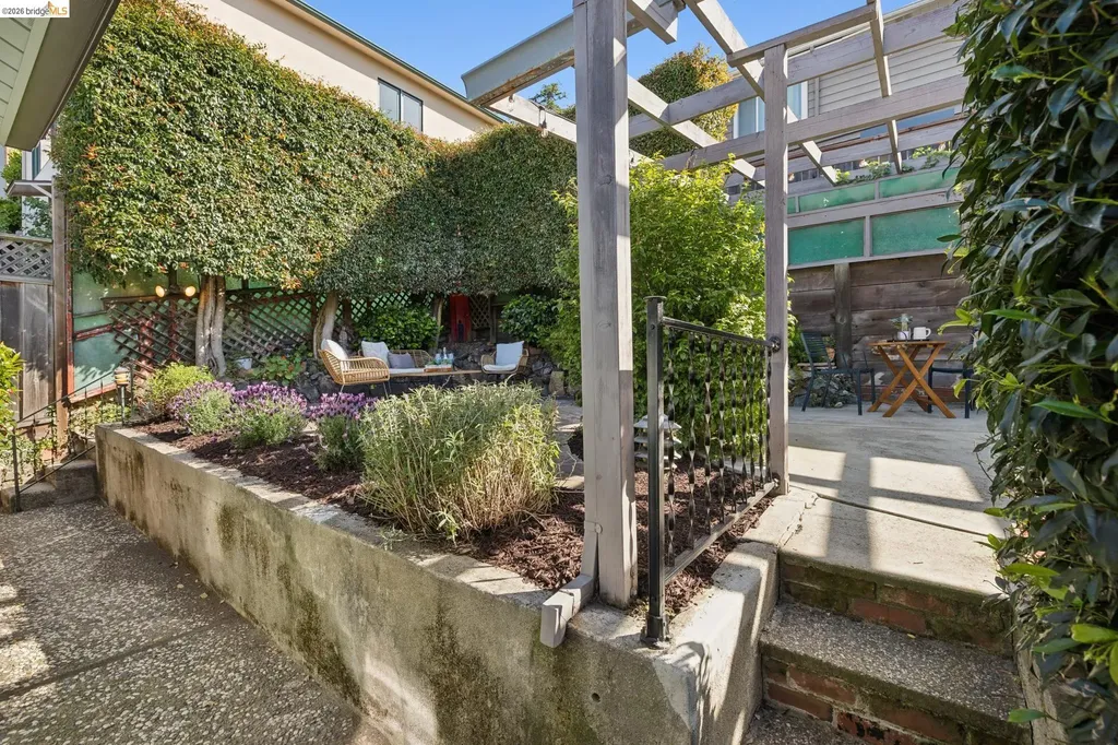 37 Kenyon Avenue Kensington CA 94708
