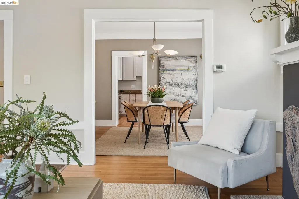 1233 Carleton Street Berkeley CA 94702