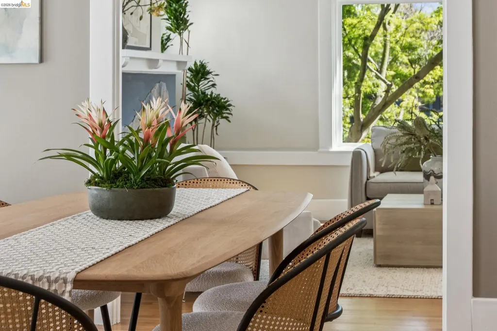 1233 Carleton Street Berkeley CA 94702