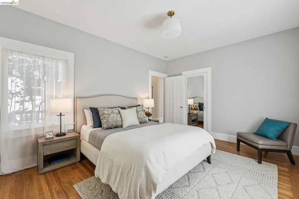 1233 Carleton Street Berkeley CA 94702