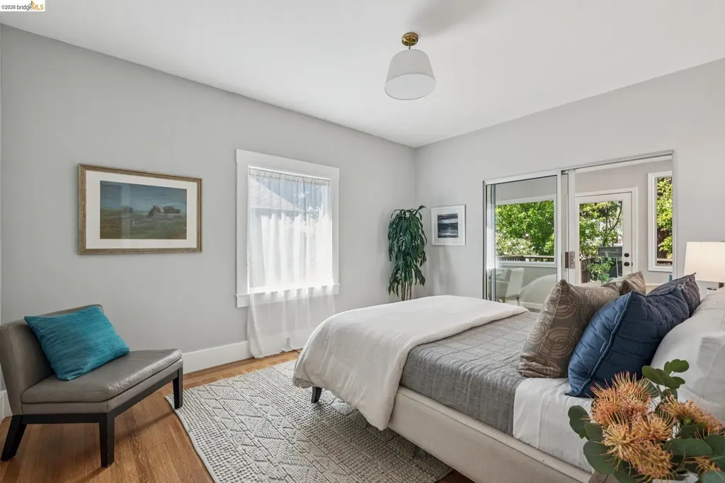 1233 Carleton Street Berkeley CA 94702