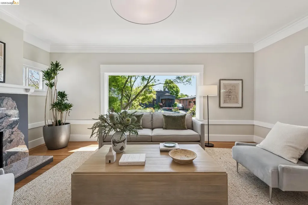 1233 Carleton Street Berkeley CA 94702