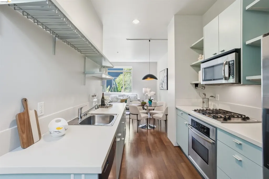 1253 Pine Street Oakland CA 94607