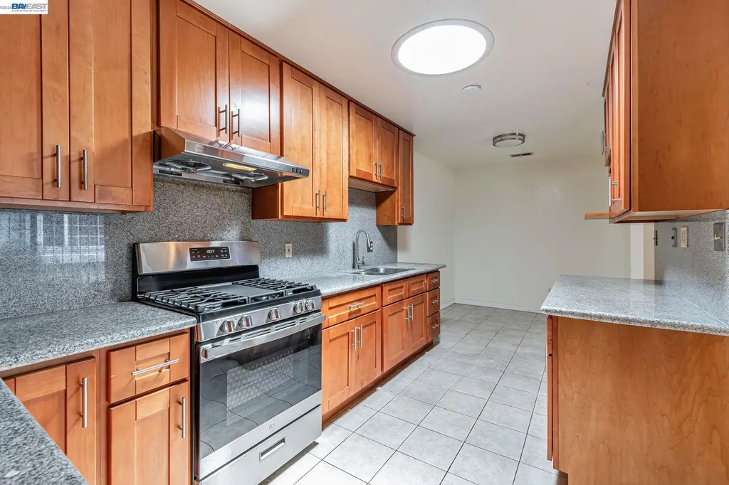 2538 16th Street Oakland CA 94601