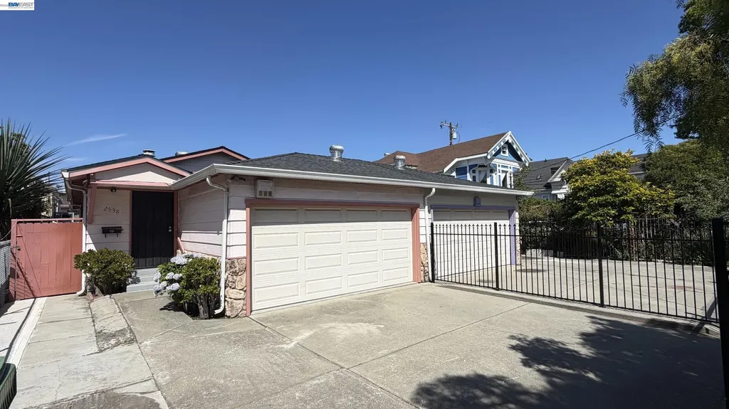 2538 16th Street Oakland CA 94601