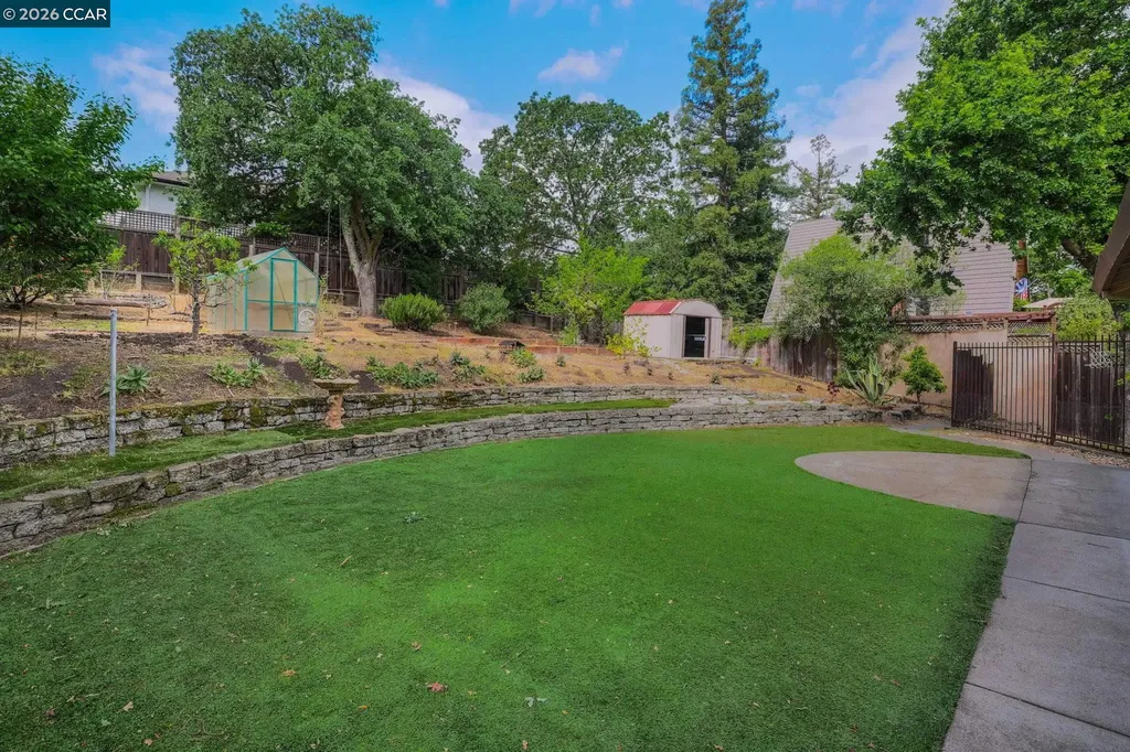 31 Oak Knoll Loop Walnut Creek CA 94596