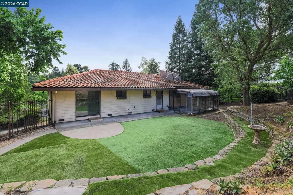 31 Oak Knoll Loop Walnut Creek CA 94596