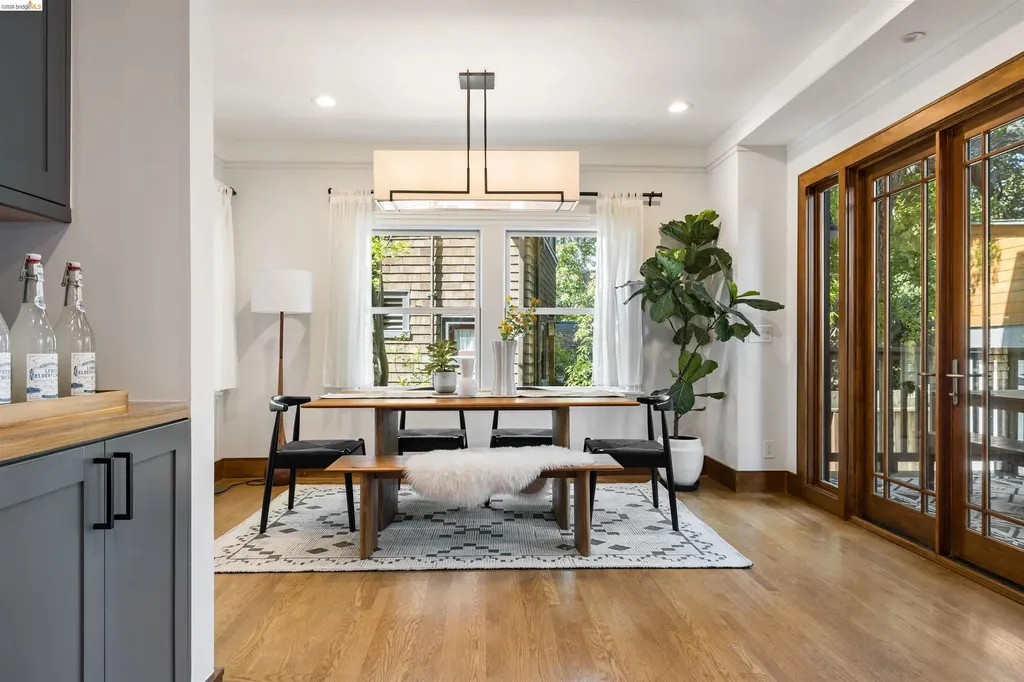 3208 Claremont Avenue Berkeley CA 94705