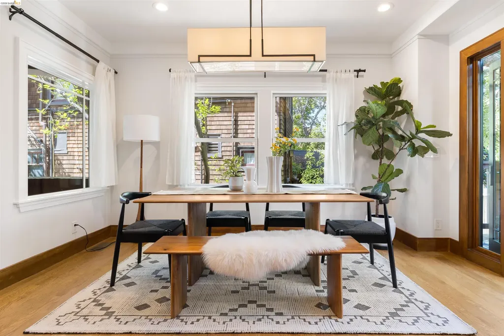 3208 Claremont Avenue Berkeley CA 94705