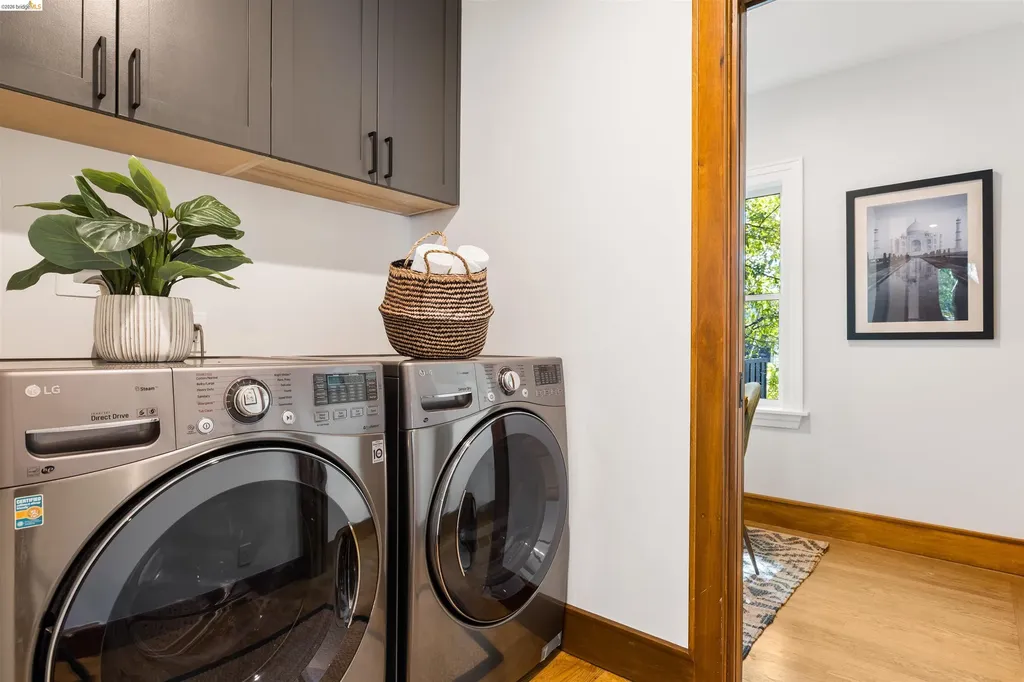 3208 Claremont Avenue Berkeley CA 94705