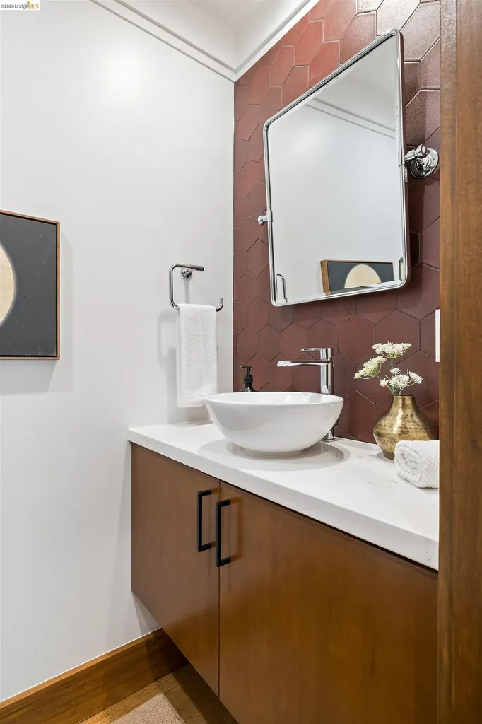 3208 Claremont Avenue Berkeley CA 94705