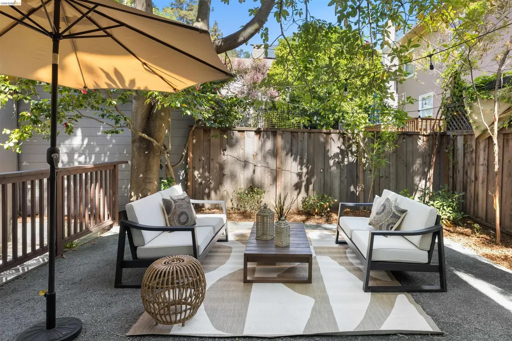 3208 Claremont Avenue Berkeley CA 94705