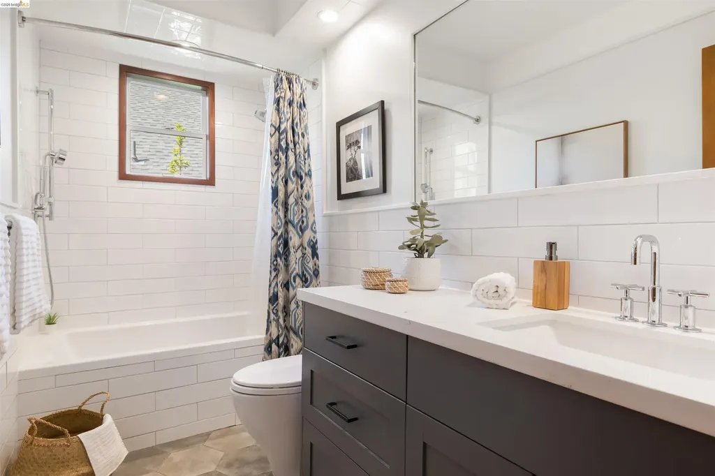 3208 Claremont Avenue Berkeley CA 94705