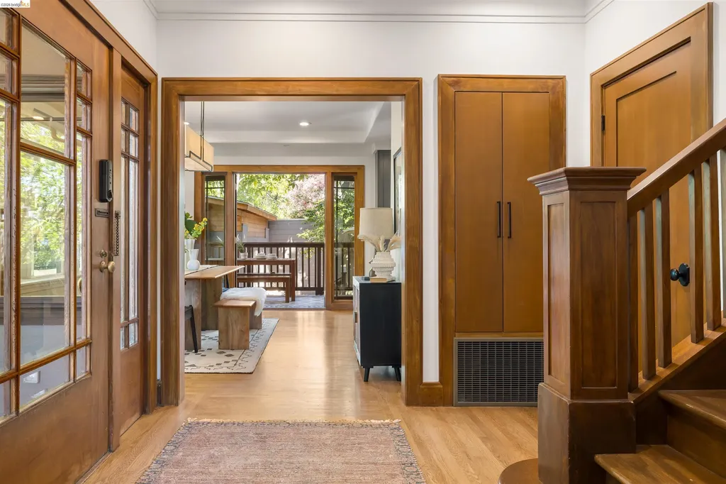 3208 Claremont Avenue Berkeley CA 94705