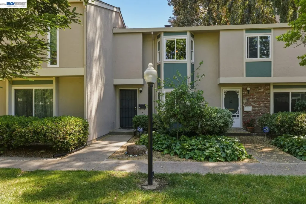 1245 Pine Creek Way Concord CA 94520
