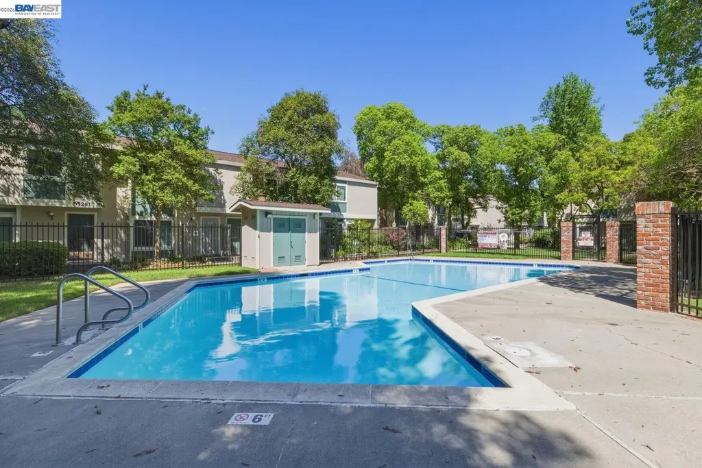 1245 Pine Creek Way Concord CA 94520