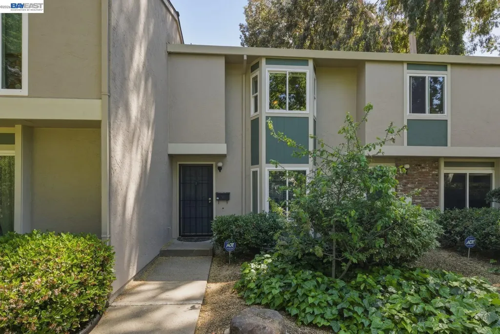 1245 Pine Creek Way Concord CA 94520